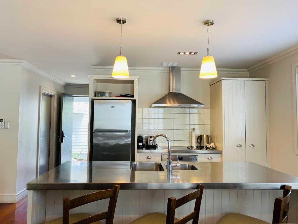 Tinkerbell Cottage 2-4 Bedroom- Russell Cottages Collection Ngoại thất bức ảnh
